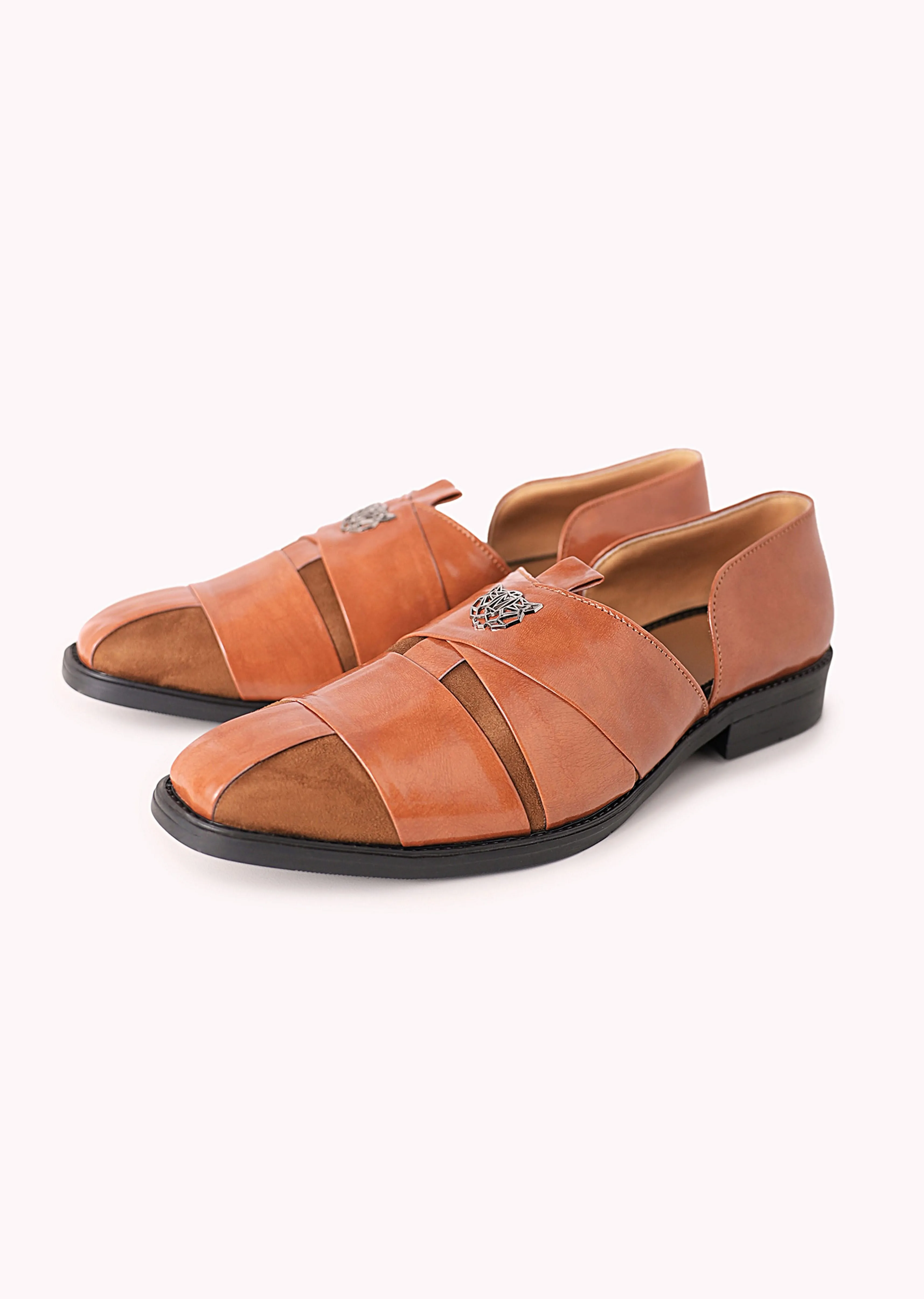 Brown Juttis with Cutwork Detail