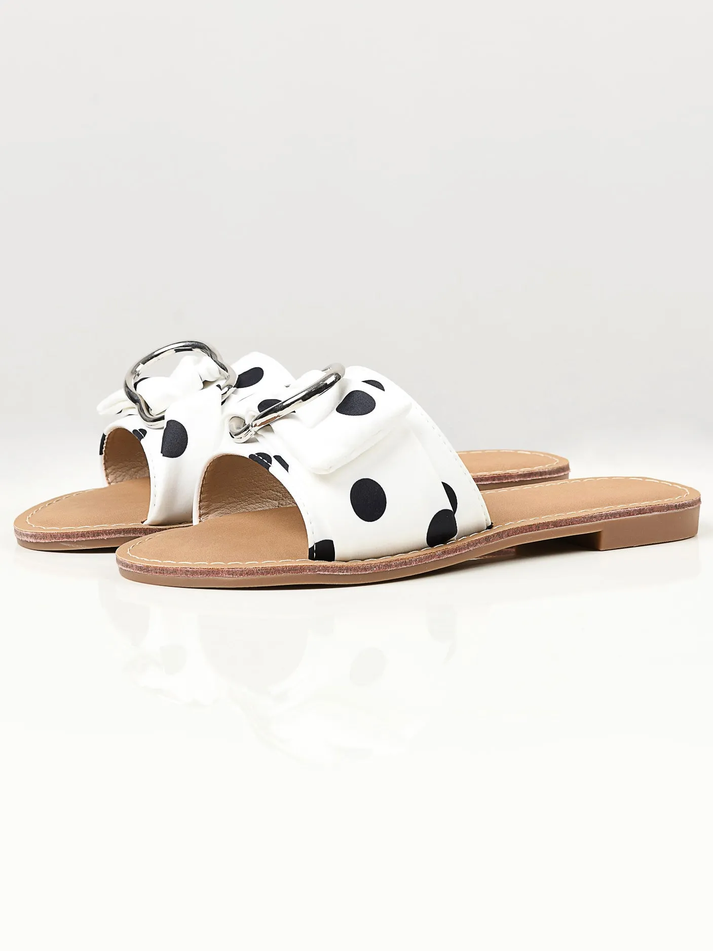 Dotted Slides - White