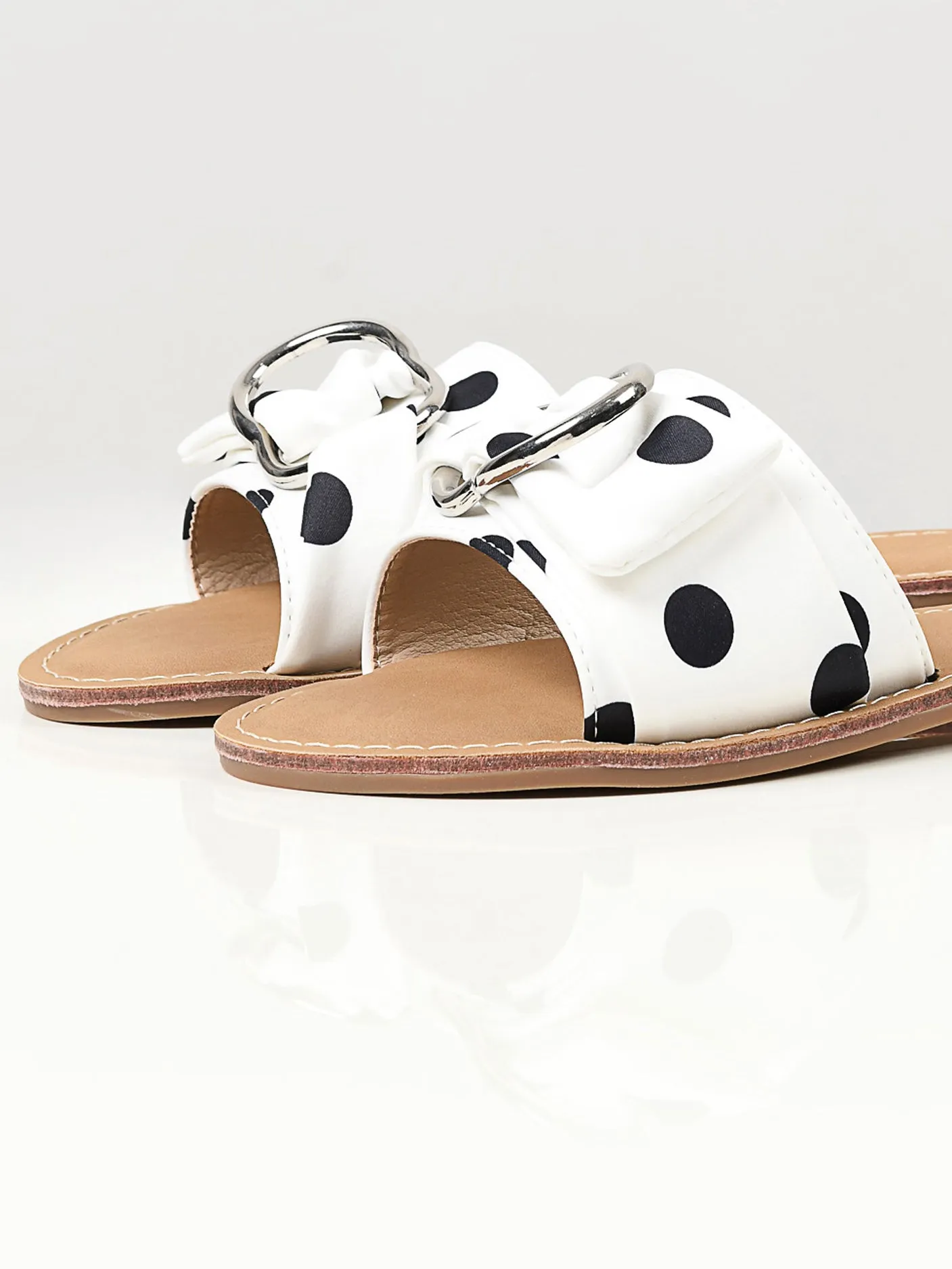 Dotted Slides - White